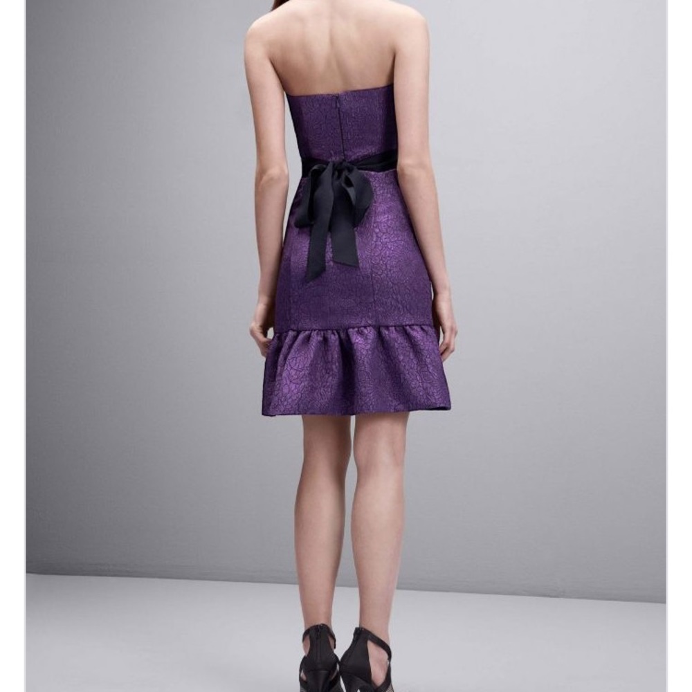 Vera Wang Strapless Emerald Green Cocktail Dress with Black Floral Accent - Picture 2 of 5